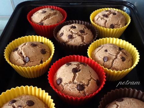 arasidovo-cokoladove-muffiny-2.jpg