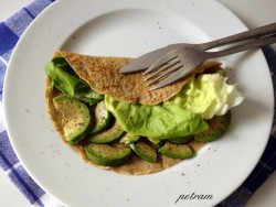 cizrnovo-pohankove-palacinky-s-avokadem.jpg