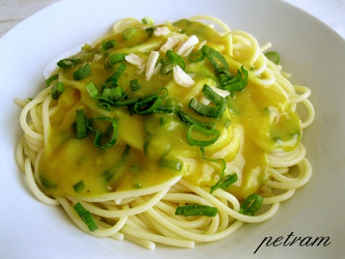 spagety-v-kari-omacce.jpg
