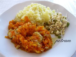 kureci-v-dusene-mrkvi.jpg
