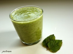 zelene-smoothie-s-medunkou.jpg